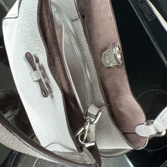 Handbags - Picture 2 of 2